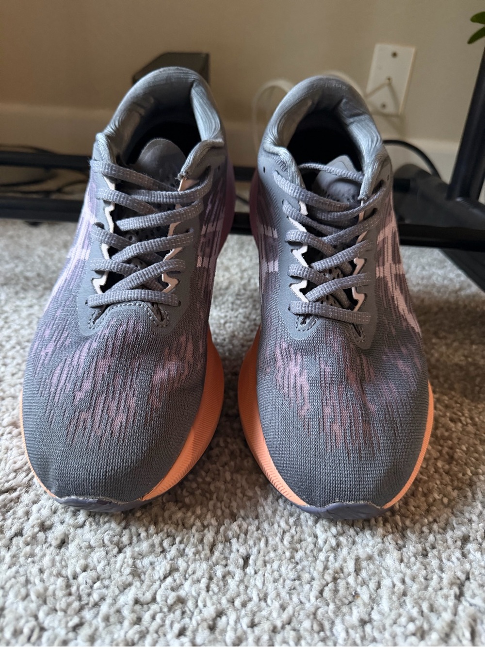 Asics Women's Gray and Orange Performance Running Shoes Metropolis Size 9.5 - Picture 5 of 7